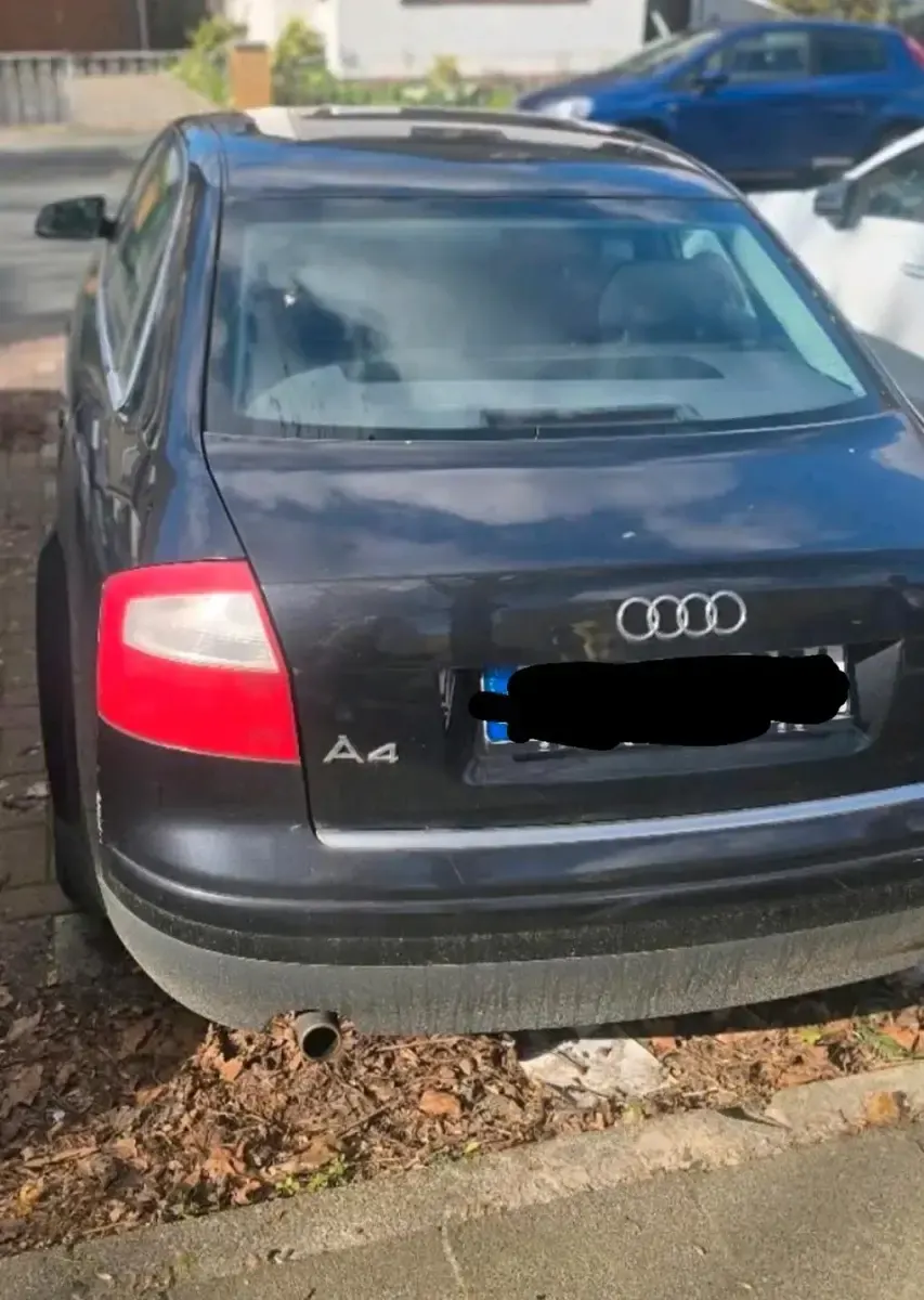 Gebraucht Audi A4 130 PS (95 kW) 2004 Schwarz Limousine