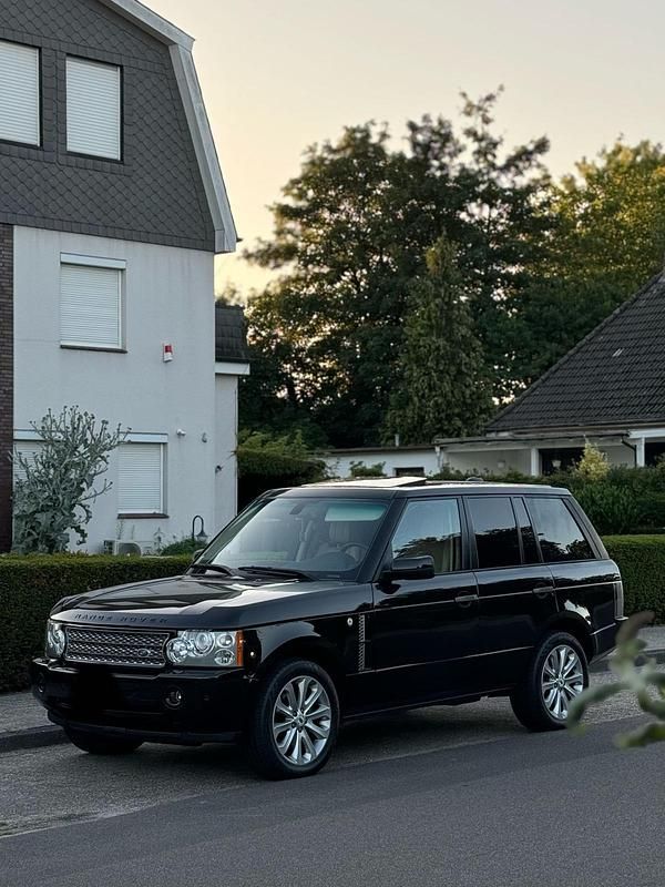 Schwarz Gebraucht 2009 Land Rover Range Rover Vogue SUV | 9.000 € (Guter Preis) - Bild 1/4