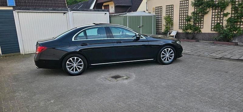 Brugt Mercedes E220 190 HK (139 kW) 2016 Sort Sedan