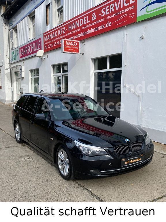 Gebraucht BMW 525 Lifestyle 218 PS (160 kW) 2009 Black sapphire metallic (metallic) Kombi
