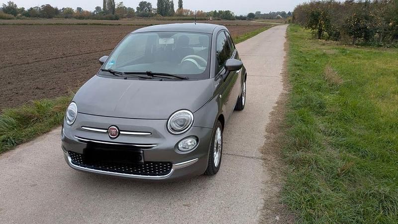 Grau Gebraucht 2022 Fiat 500 Dolcevita Kleinwagen | 9.950 € (Superpreis) - Bild 1/4