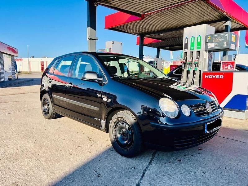 Schwarz Gebraucht 2003 VW Polo Comfortline Limousine | 2.150 € (Guter Preis) - Bild 1/4