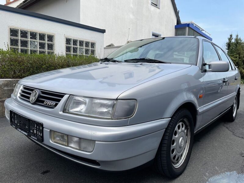 Gebraucht VW Passat 174 PS (127 kW) 1994 Grau Limousine