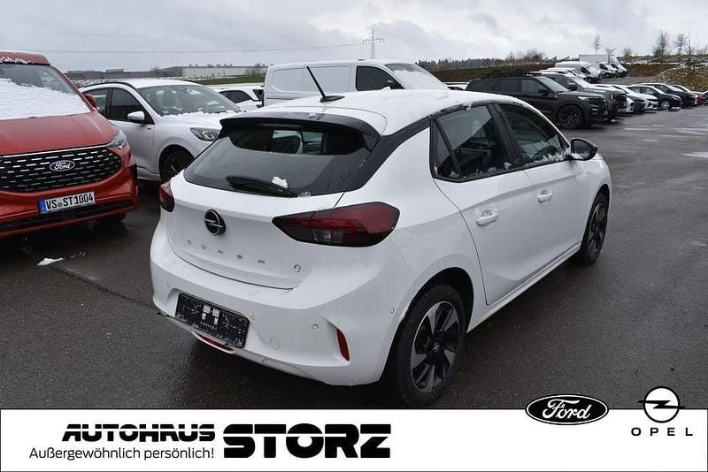 Gebraucht Opel Corsa-e Edition 100 kW (136 PS) 2023 Lack weiss banquise/typ aussen Kleinwagen