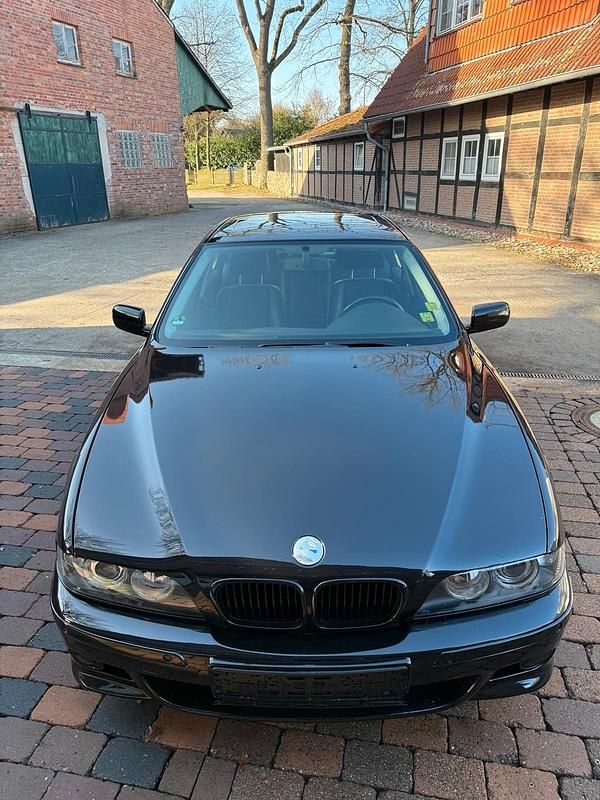 Gebraucht BMW 540 Performance 285 PS (209 kW) 2000 Schwarz Limousine