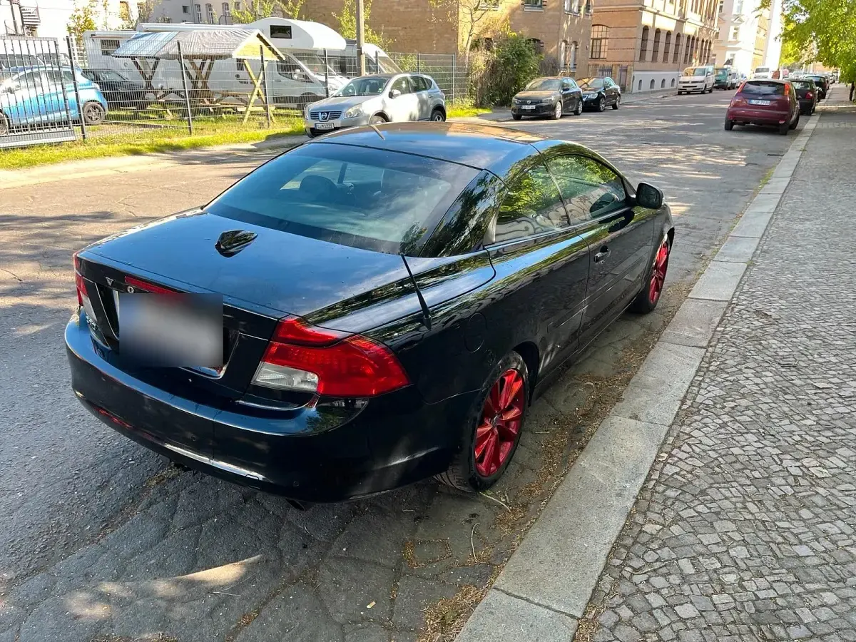 Gebraucht Volvo C70 Kinetic 150 PS (110 kW) 2010 Schwarz Cabrio