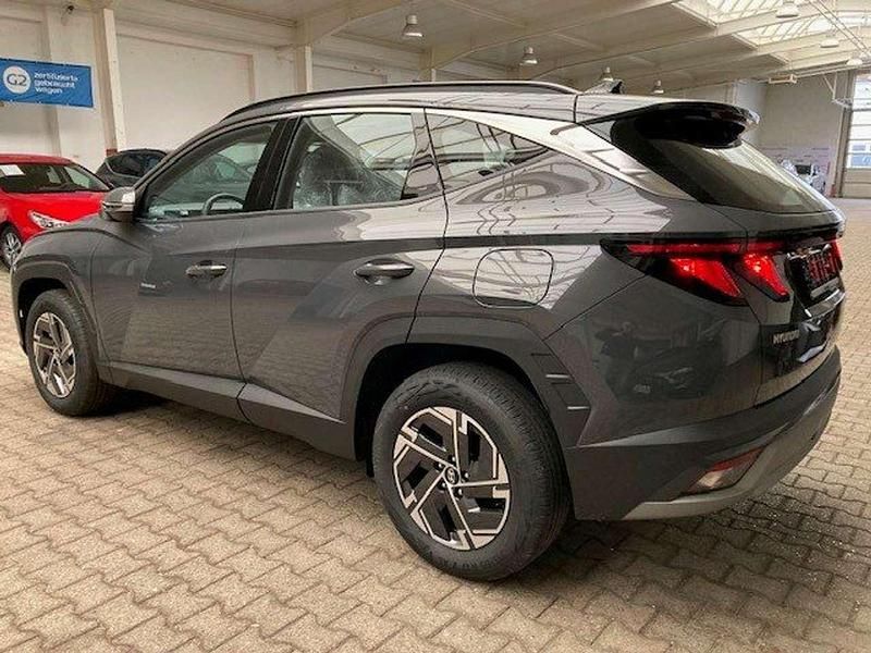 Neu Hyundai Tucson Select 150 PS (110 kW) 2025 Ecotronic grey SUV