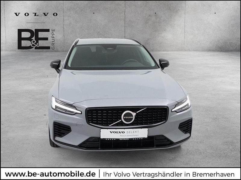 Vapour grey Gebraucht 2025 Volvo V60 Plus Kombi | 39.950 € (Superpreis) - Bild 1/4