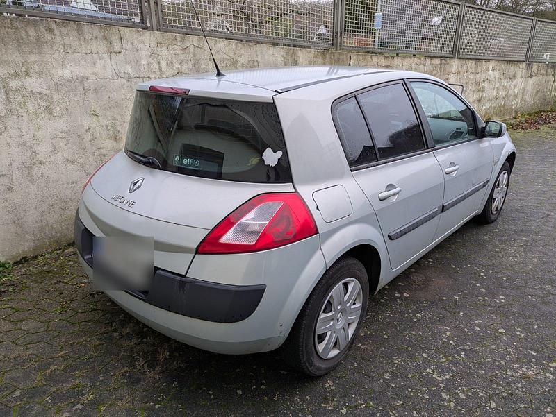 Gebraucht Renault Mégane II 113 PS (83 kW) 2004 Grau Kleinwagen