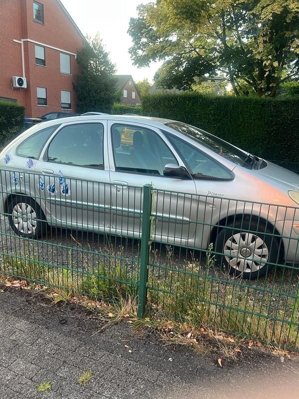 Silber Gebraucht 2005 Citroën Xsara Picasso Van / Kleinbus | 750 € (Guter Preis) - Bild 1/4