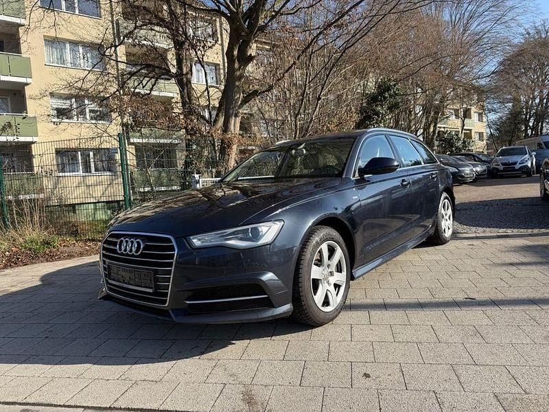 Gebraucht Audi A6 Ambiente 218 PS (160 kW) 2015 Blau Kombi