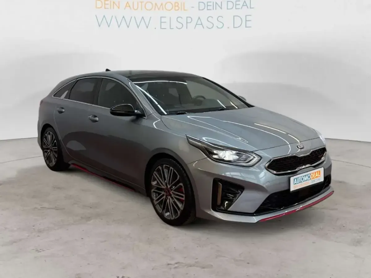 Gebraucht Kia ProCeed GT 204 PS (150 kW) 2019 Css) lunarsilber met. (silber Kombi