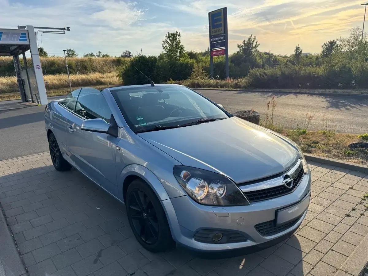 Gebraucht Opel Astra 140 PS (102 kW) 2007 Blau Cabrio