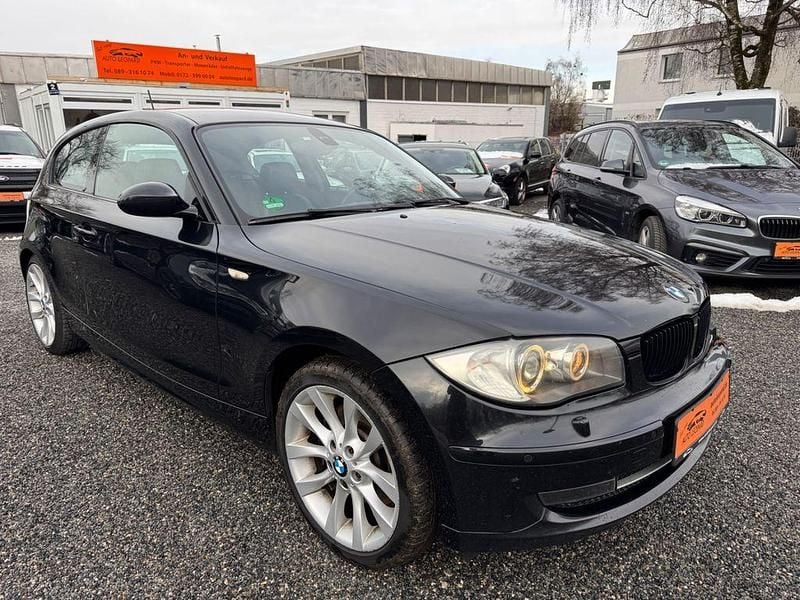 Gebraucht BMW 123 Sport Line 204 PS (150 kW) 2009 Schwarz Kleinwagen