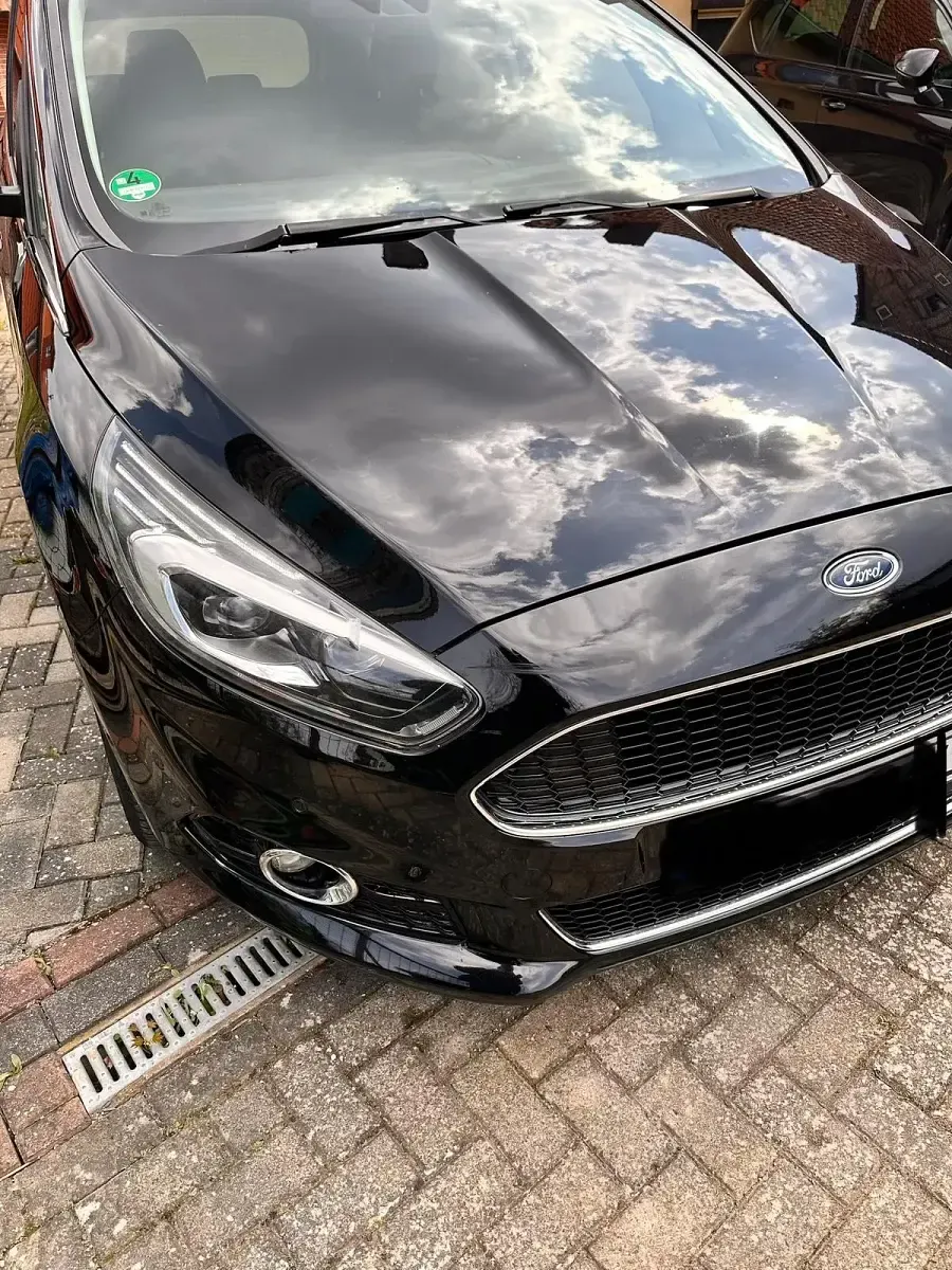 Gebraucht Ford S-MAX 180 PS (132 kW) 2017 Schwarz Van / Kleinbus