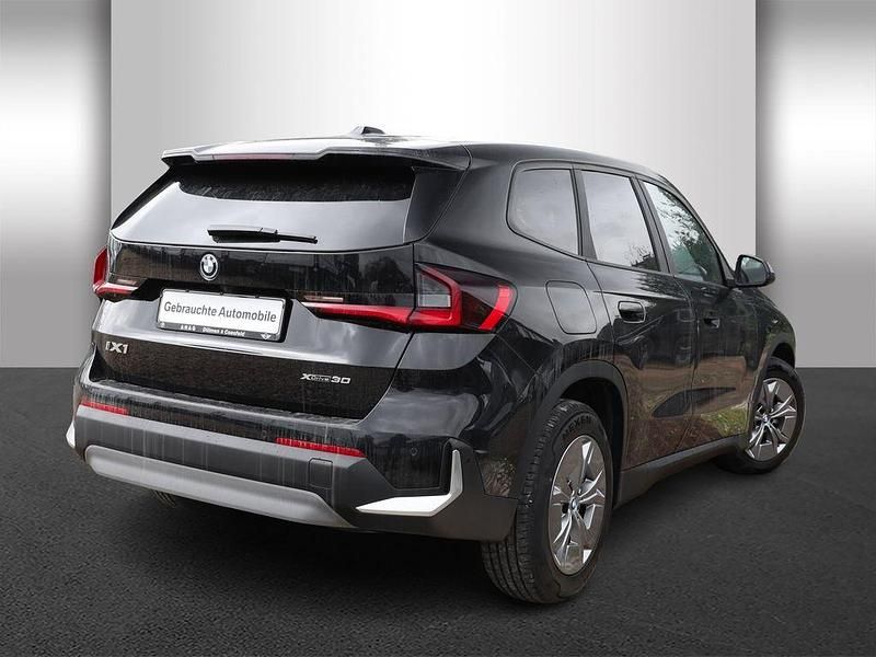 Gebraucht BMW iX1 Performance 230 kW (313 PS) 2023 Schwarz SUV