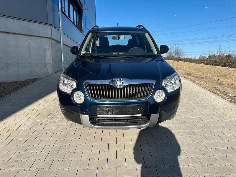Gebraucht Skoda Yeti Plus Edition 105 PS (77 kW) 2013 Blau SUV