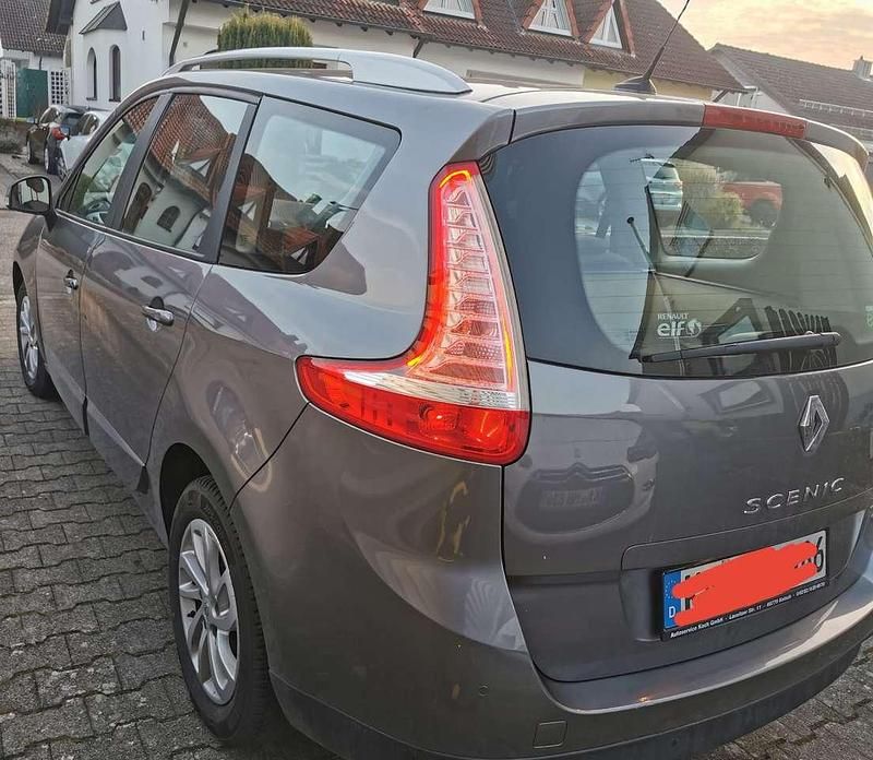 Gebraucht Renault Grand Scénic III 110 PS (80 kW) 2013 Grau Van / Kleinbus