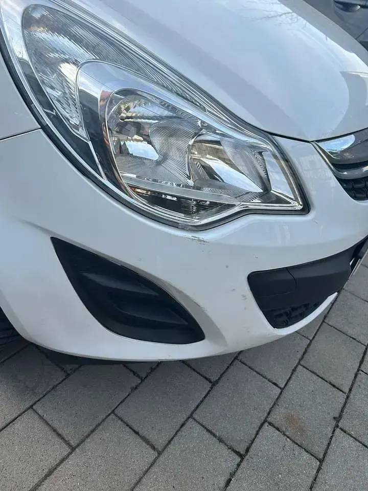Gebraucht Opel Corsa Edition 86 PS (63 kW) 2013 Weiß Kleinwagen