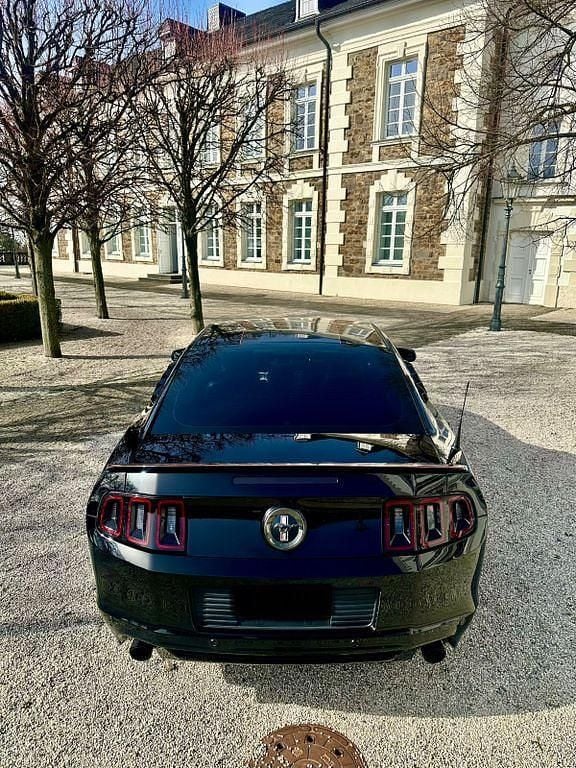 Gebraucht Ford Mustang 309 PS (227 kW) 2013 Schwarz Coupé