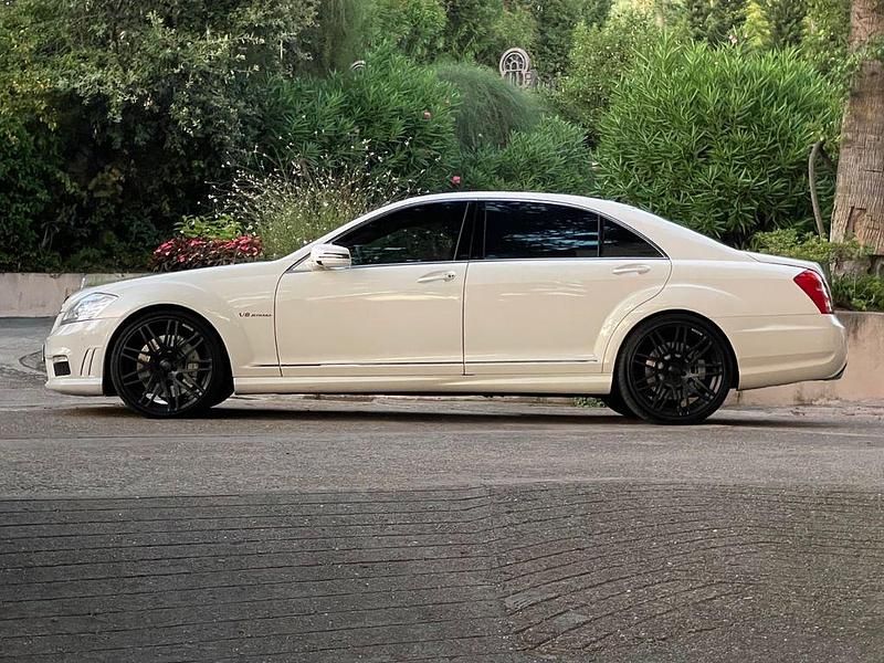 Weiß Gebraucht 2011 Mercedes S63 AMG AMG Limousine | 39.900 € - Bild 1/4