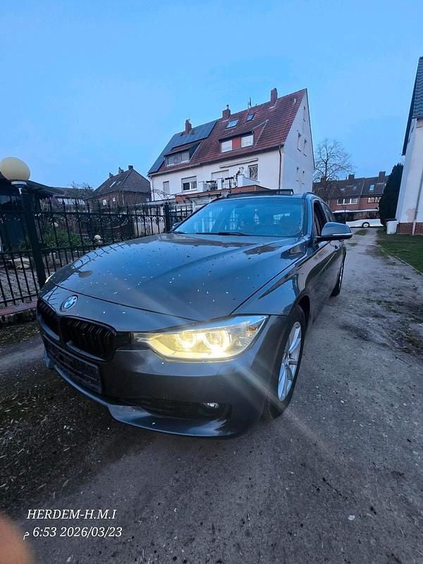 Gebraucht BMW 318 143 PS (105 kW) 2014 Andere farben Kombi
