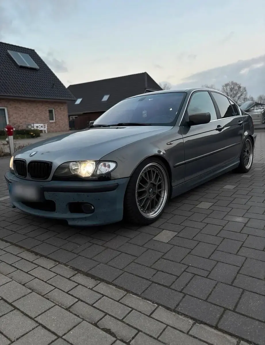 Gebraucht BMW 320 150 PS (110 kW) 2004 Limousine