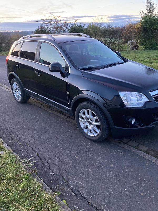 Schwarz Gebraucht 2011 Opel Antara SUV | 2.500 € (Superpreis) - Bild 1/4