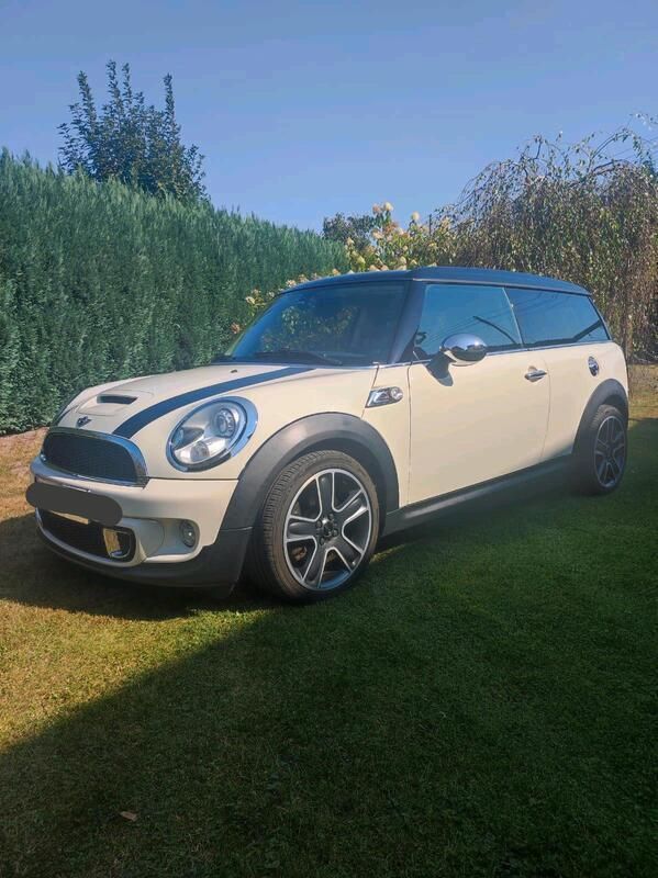 Weiß Gebraucht 2014 Mini Clubman Kombi | 11.999 € - Bild 1/4