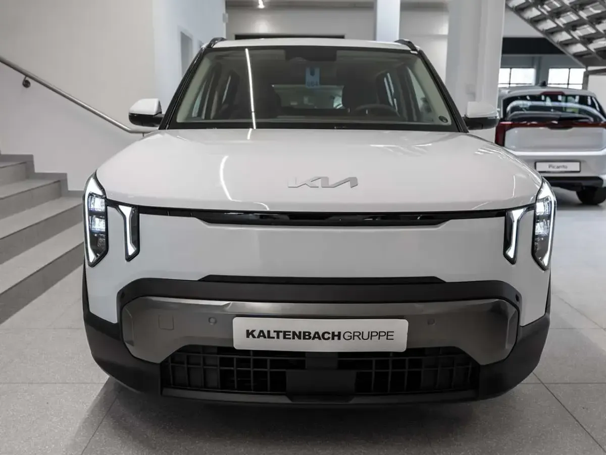 Neu Kia EV2 Air 150 kW (204 PS) 2026 Weiß SUV