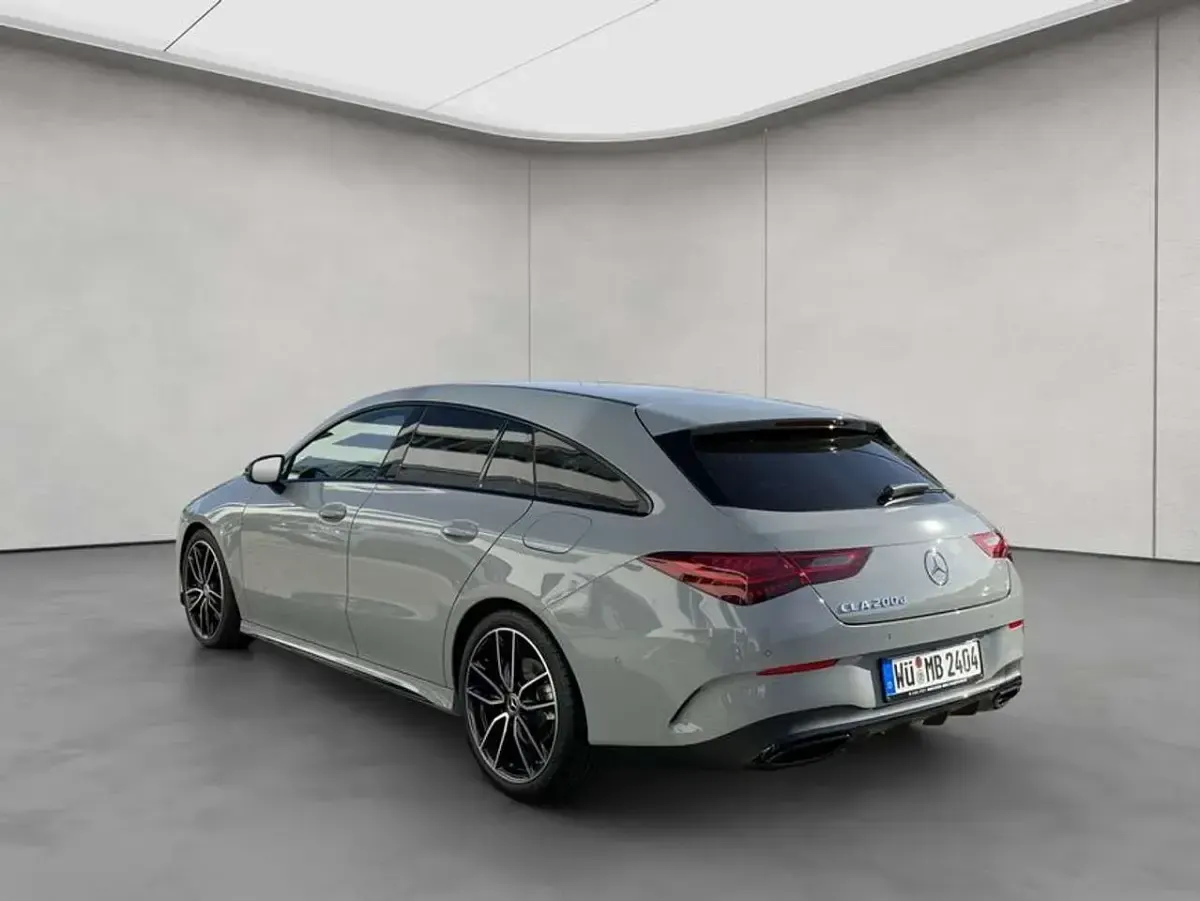 Gebraucht Mercedes CLA200 Edition 150 PS (110 kW) 2025 Manufaktur alpingrau uni Kombi