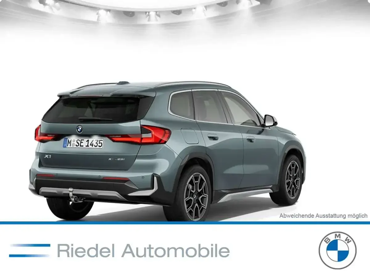 Gebraucht BMW X1 xLine 218 PS (160 kW) 2022 Cape york green metallic SUV