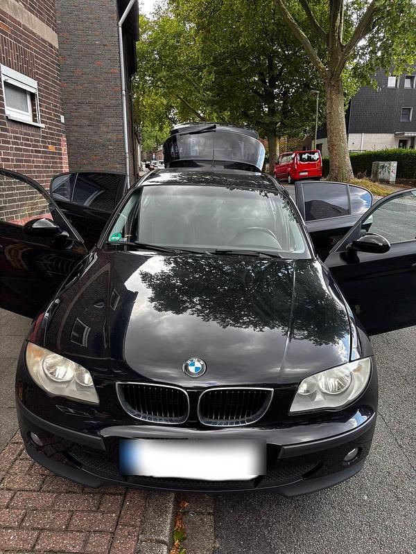 Schwarz Gebraucht 2005 BMW 116 Kleinwagen | 1.500 € (Guter Preis) - Bild 1/4