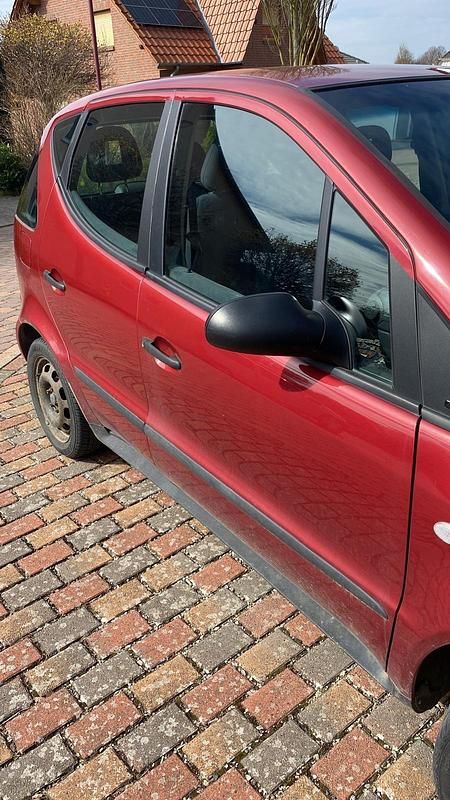 Gebraucht Mercedes A160 102 PS (75 kW) 2000 Rot Kleinwagen