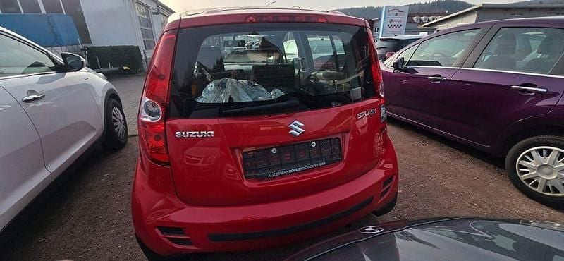 Gebraucht Suzuki Splash Club 94 PS (69 kW) 2013 Rot Kleinwagen