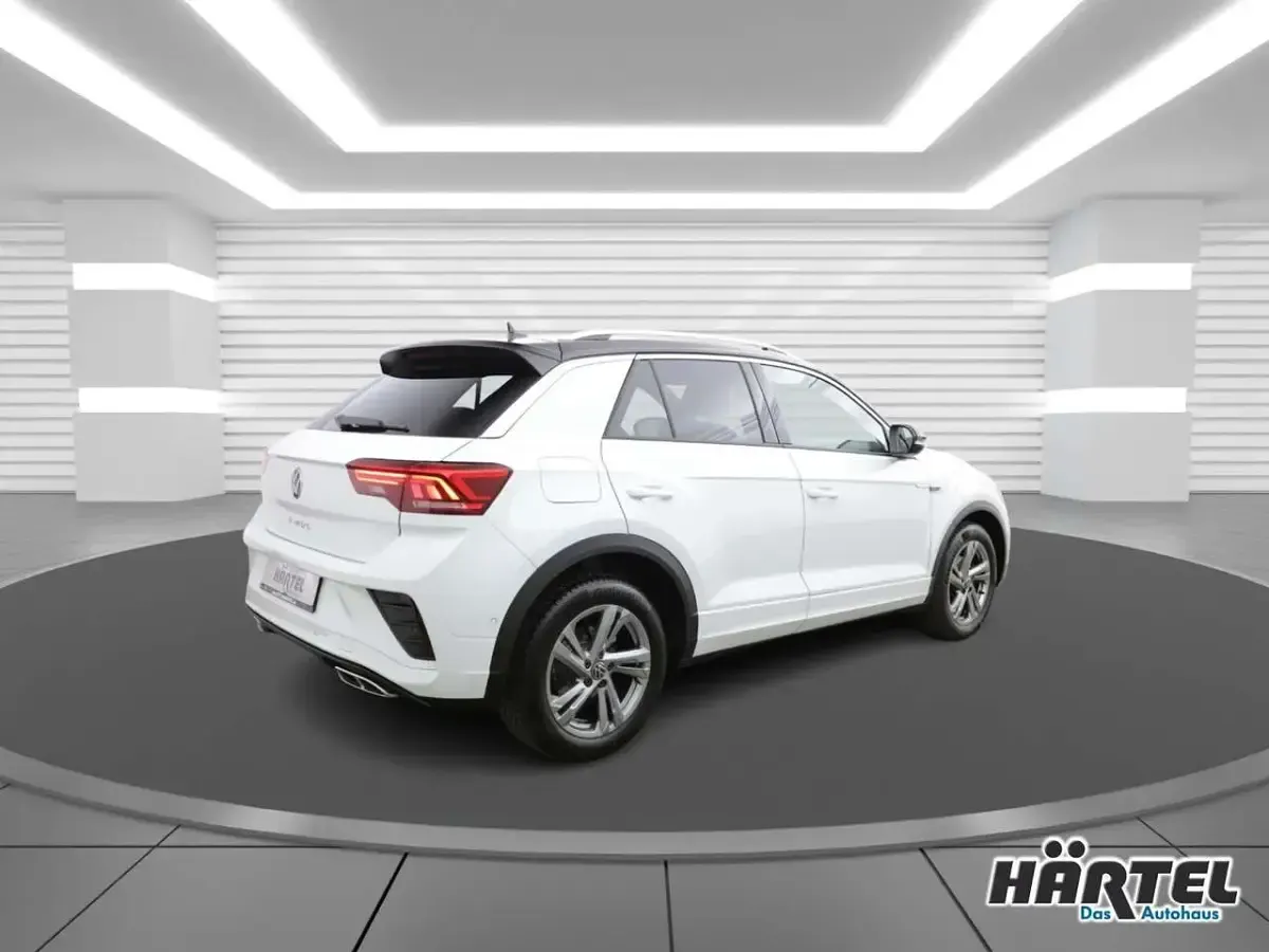 Gebraucht VW T-Roc R-line 150 PS (110 kW) 2025 Pure white, solid SUV
