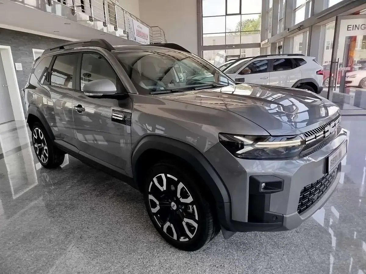 Neu Dacia Bigster Journey 154 PS (113 kW) 2026 Dolomitgrau SUV
