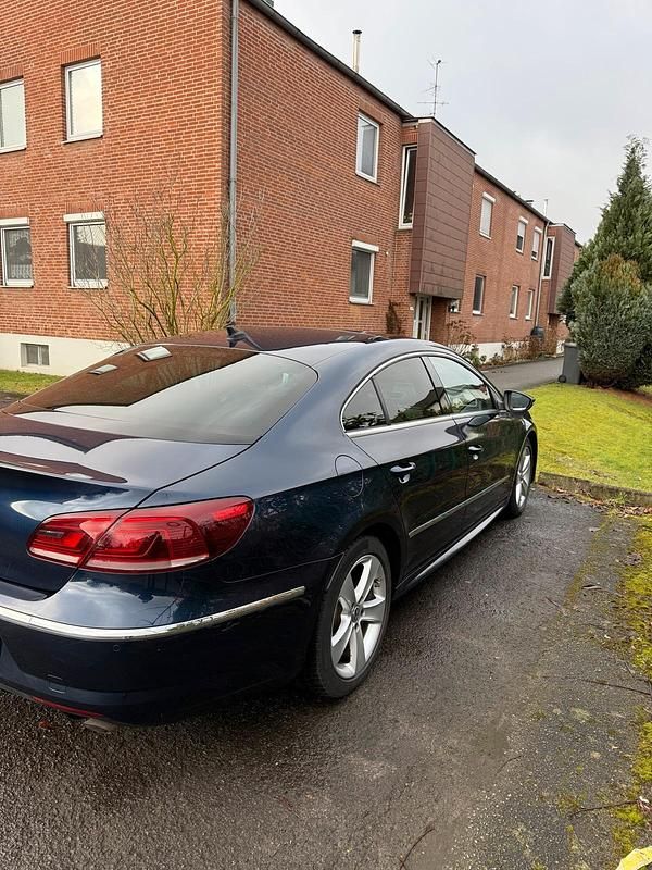 Gebraucht VW Passat R-line 177 PS (130 kW) 2014 Blau Coupé