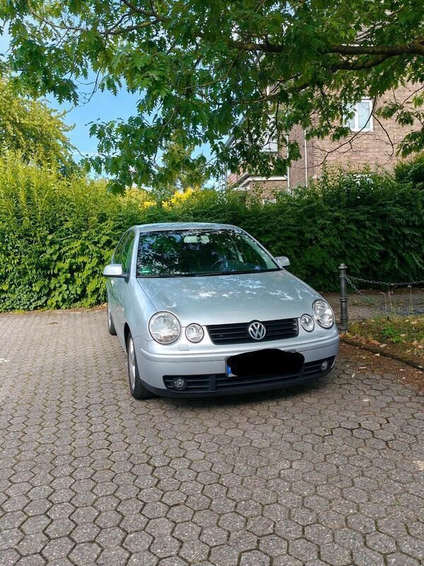 Silber Gebraucht 2002 VW Polo Highline Kleinwagen | 1.500 € - Bild 1/4