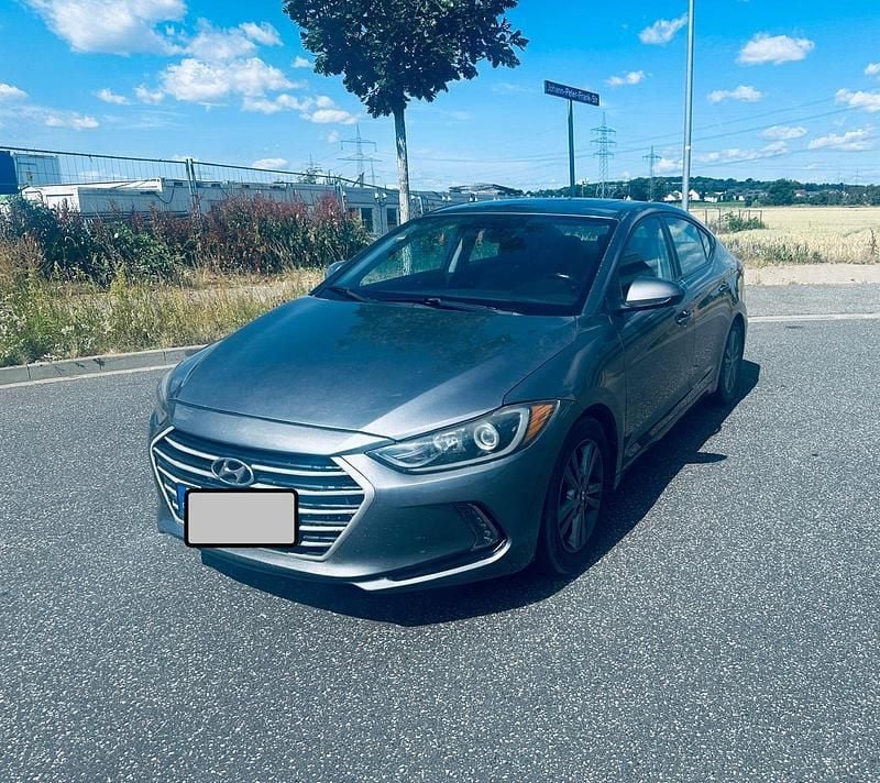 Grau Gebraucht 2018 Hyundai Elantra Limousine | 11.900 € - Bild 1/4