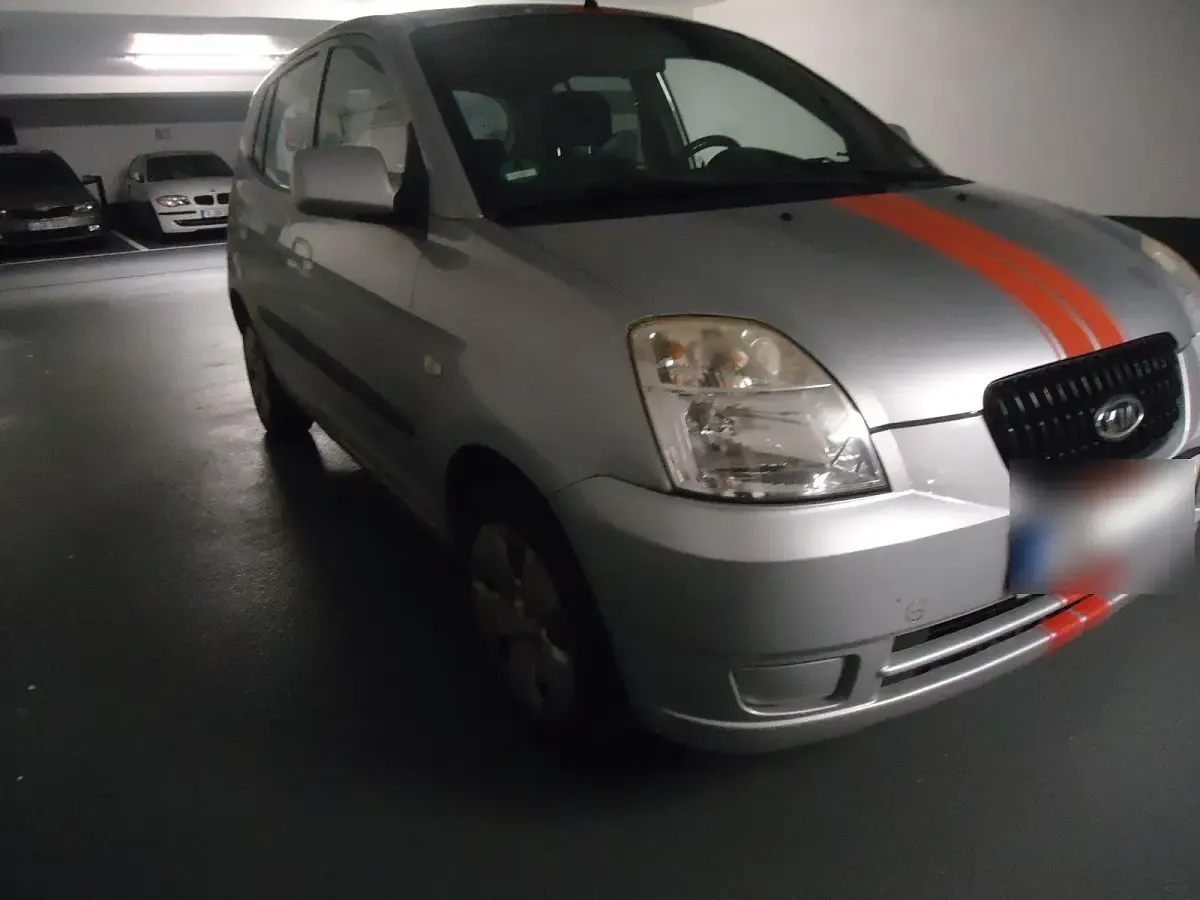 Gebraucht Kia Picanto 65 PS (47 kW) 2005 Silber Kleinwagen