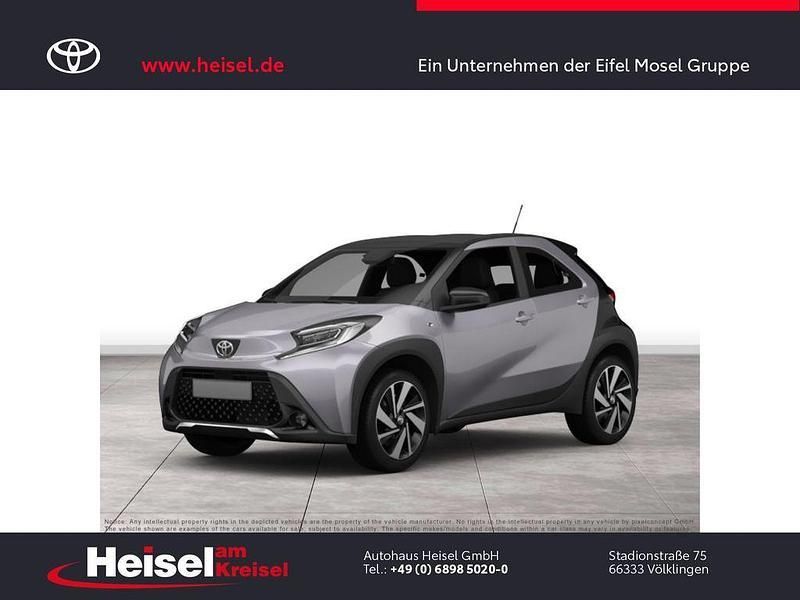 Schwarz Neu 2025 Toyota Aygo Kleinwagen | 21.760 € - Bild 1/4