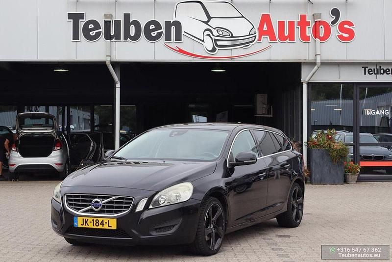 Schwarz Gebraucht 2010 Volvo V60 Kombi | 4.985 € (Fairer Preis) - Bild 1/4