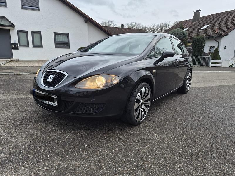 Usata Seat Leon 102 CV (75 kW) 2007 Nero Utilitaria