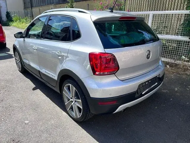 Gebraucht VW Polo Cross 90 PS (66 kW) 2012 Silber Kleinwagen