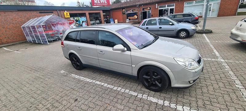 Gebraucht Opel Vectra 150 PS (110 kW) 2005 Grau Kombi