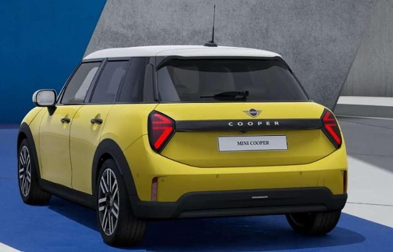 Gebraucht Mini Cooper Classic 156 PS (114 kW) 2024 Gelb Kleinwagen