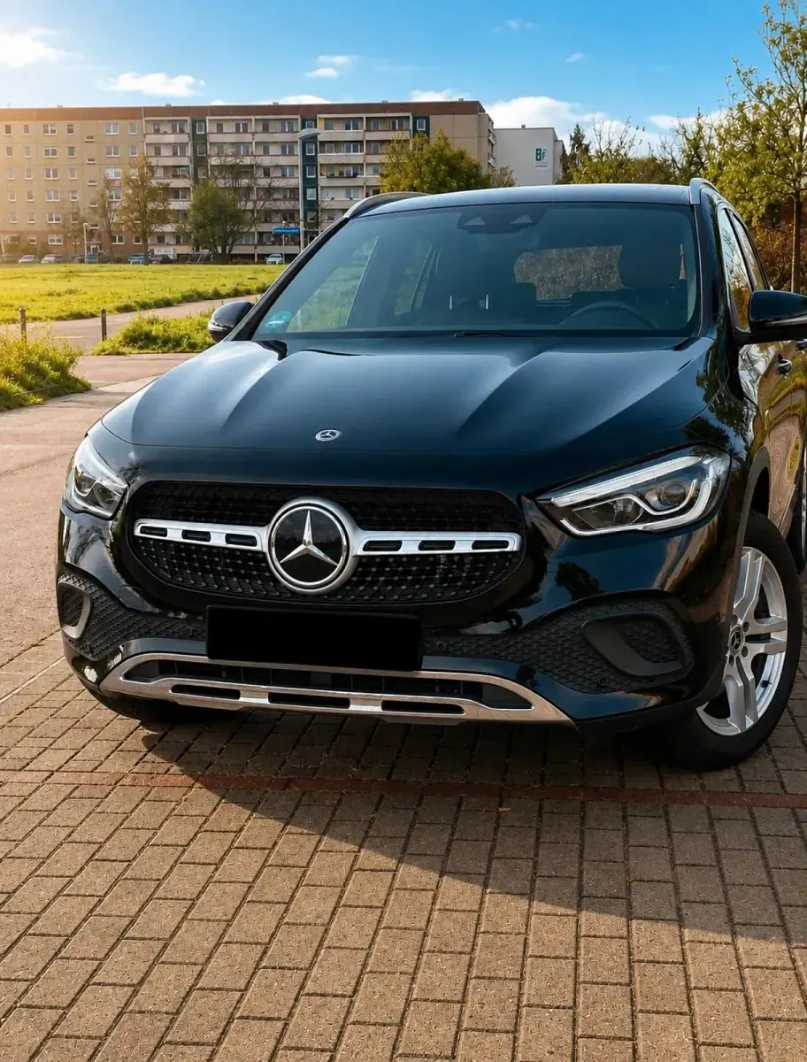 Gebraucht Mercedes GLA250 218 PS (160 kW) 2020 Schwarz SUV