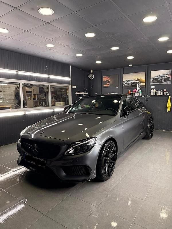 Gebraucht Mercedes C300 245 PS (180 kW) 2017 Grau Coupé