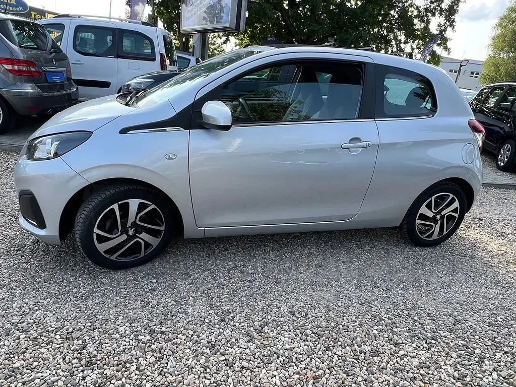 Gebraucht Peugeot 108 Active 69 PS (50 kW) 2017 Silber Kleinwagen